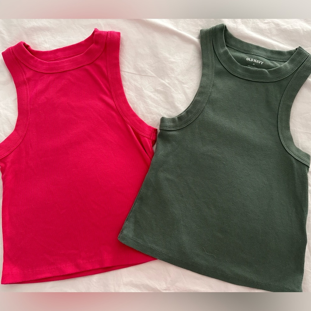 Lot of 2 Old Navy high neck rib tanks sz XS